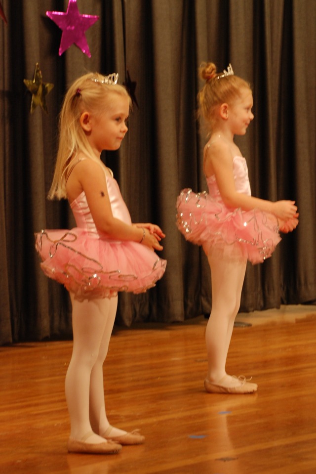 2012/05(May)/Sydney's Dance Recital/640x480_2012-05-12-Sydney's Recital-10.jpg